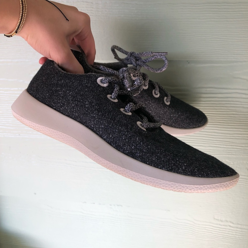 Gray allbirds women’s shoe